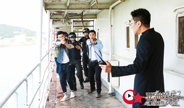 《走火》持续热播 多场景大场面还原铁警真实风貌