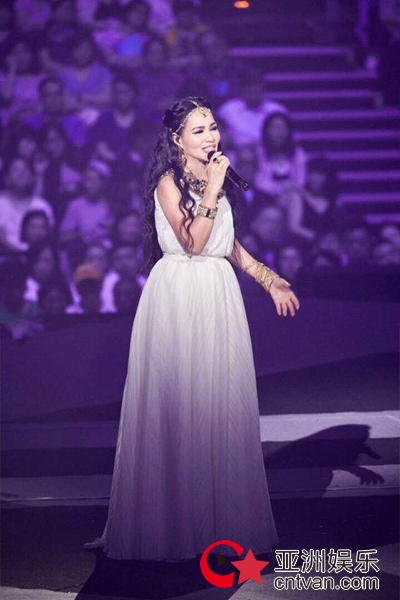 潘越云齐豫《回声》演唱会纪念三毛 完美重现昔日经典