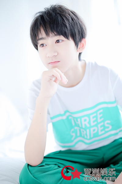 易安音乐社单曲来袭 唱响青春纪念毕业季