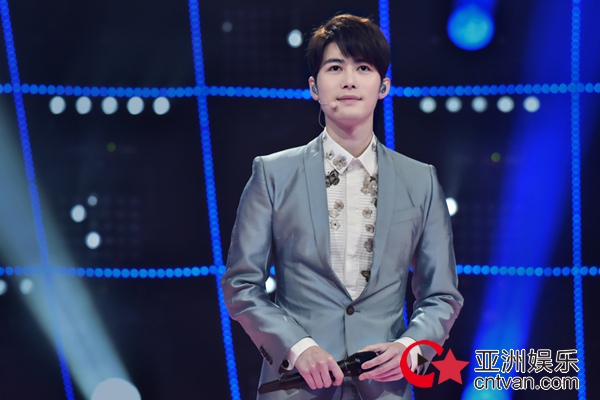 宋佳卢靖姗文松强势踢馆《跨界歌王》史上最严峻! 首发阵容仅剩两人