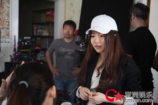 电影《六月的秘密》深圳开机 郭富城苗苗力挺新锐导演王暘