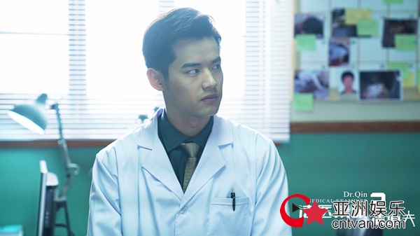 刘冬沁《法医秦明2》热播中 含泪质问恩师真相失声痛哭