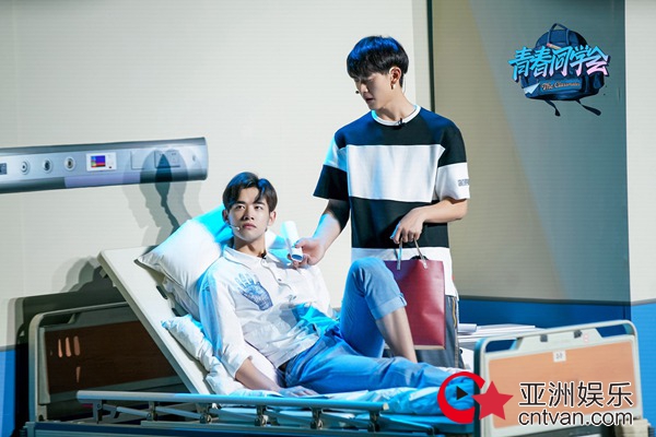 刘冬沁《青春同学会》展花式演技   一人分饰两角可帅酷可搞笑