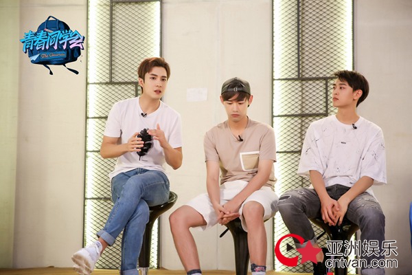 刘冬沁《青春同学会》展花式演技   一人分饰两角可帅酷可搞笑