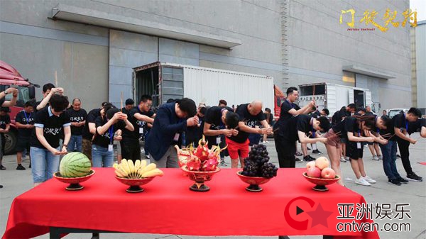 电影《门徒契约》开机 杨明逸以情义再“燃”上海滩