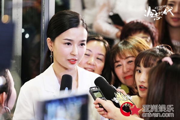 《冷恋时代》主题海报暗喻新世代女性命运 迷途难返“冷恋”成热潮