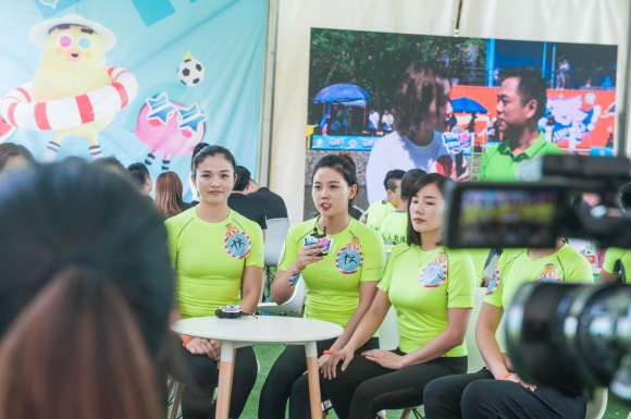 奇迹健身参加《摇啊笑啊桥》 助力湖南卫视减压锻炼