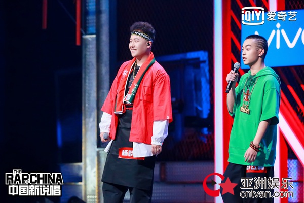 快get rapper们的穿搭术 让《中国新说唱》帮你提升潮值