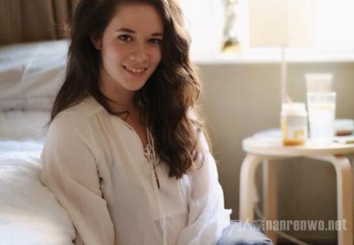 吴京曾邀她出演却被拒绝，如今她被嫌弃,吴京：跟你不熟