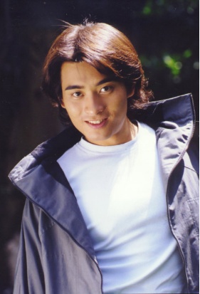 他是六小龄童的“大徒弟” 演技不输胡歌 妻子竟是她