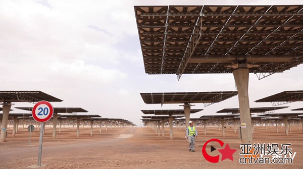《我的青春在丝路》开播 中国工程师摩洛哥建全球最大光热电站