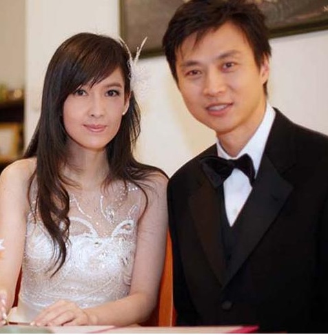 昔日“玉女掌门人”年过半百似少女 网友：21岁的我输了