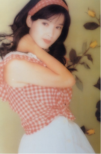 昔日“玉女掌门人”年过半百似少女 网友：21岁的我输了