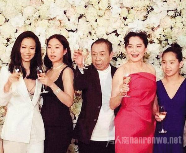 林青霞被爆离婚 一代女神也躲不过烟火气的人生