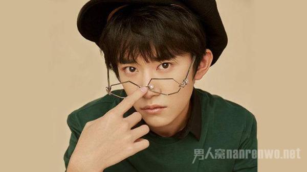 易烊千玺没军训 享受特权的原因是什么？