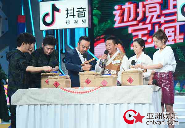 “那小子”徐海乔《天天向上》观察力惊人 武艺遭汪涵调侃“吃太多”