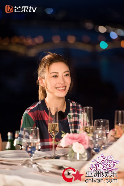 《妻子的浪漫旅行》魏大勋称不敢结婚 谢娜：单身一辈子也不失败