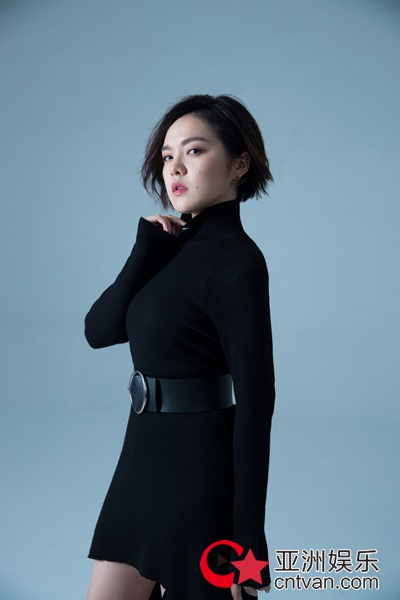 天使之音刘思涵变“傻瓜” 改唱经典《傻瓜》大玩默片