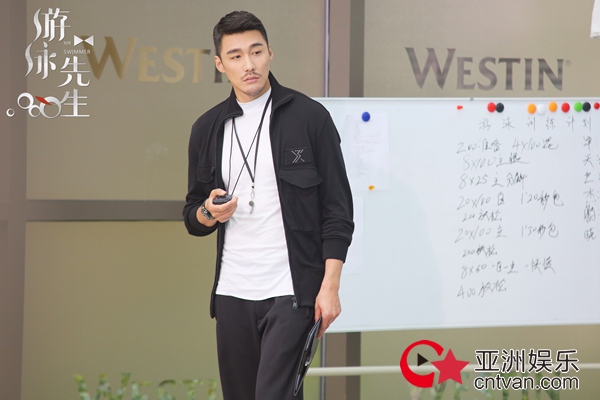 《游泳先生》往事再掀波澜 鞠婧祎得知真相伤心欲绝