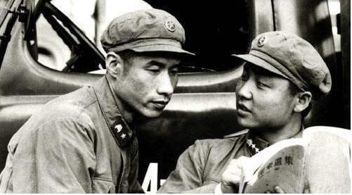 国家一级演员 曾跑了6年龙套，婚姻遭岳母反对 今儿子为他赚足了面子