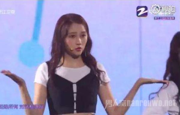 关晓彤口型对不上什么情况？国民闺女竟公然假唱？