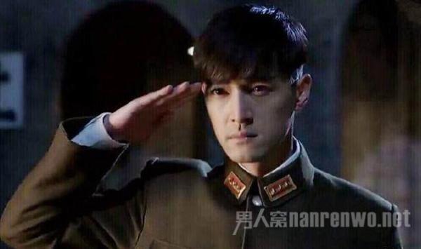 【盘点吧】刘昊然军训后遗症 当红男星军装照大盘点