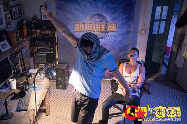 《人间·喜剧》首曝提档预告海报，12月7日艾伦王智笑傻走一回