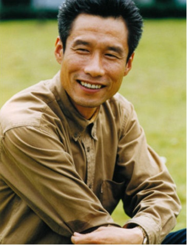 国家一级演员 曾跑了6年龙套，婚姻遭岳母反对 今儿子为他赚足了面子