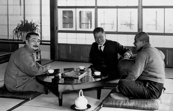 鲁迅的名人名言 不在沉默中爆发就在沉默中灭亡