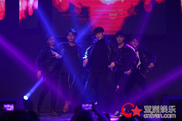 TEAMSPARK火星团出道一周年 最新单曲Move全网首发