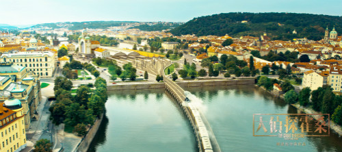 《大侦探霍桑》曝制作特辑 布拉格取景架构虚拟世界