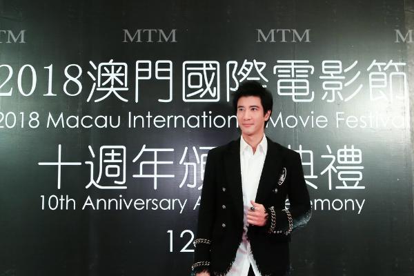 王力宏《无问西东》首获表演桂冠 从国民歌手到最佳男主角