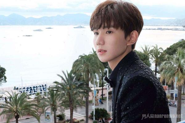 王源北京参加伯克利面试？自曝更爱做歌手梦想是伯克利