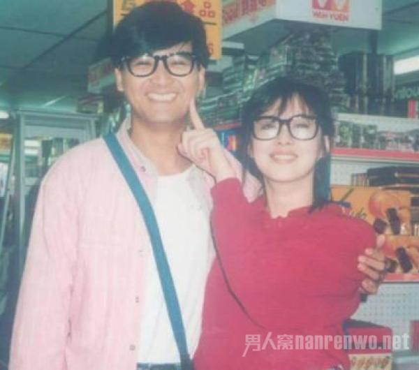 周润发王祖贤合影 留下珍贵回忆 那时两人青春