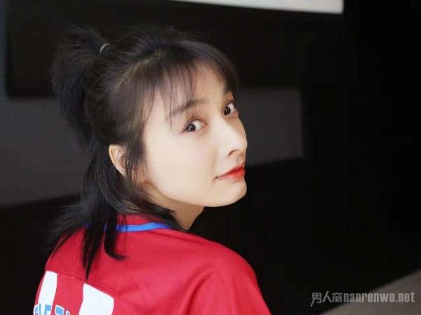 吴昕回忆节目被砍落泪，究竟怎么回事？