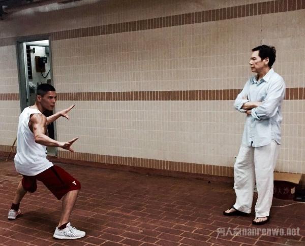 向佐澄清女友乌龙，婚姻大事由妈妈做主?
