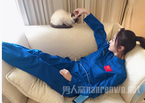 吴宣仪悼念爱猫 粉丝暖心安慰 希望尽快走出悲伤