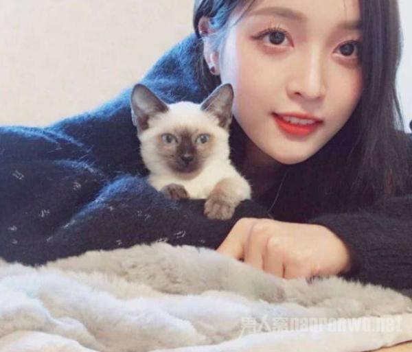吴宣仪悼念爱猫 粉丝暖心安慰 希望尽快走出悲伤