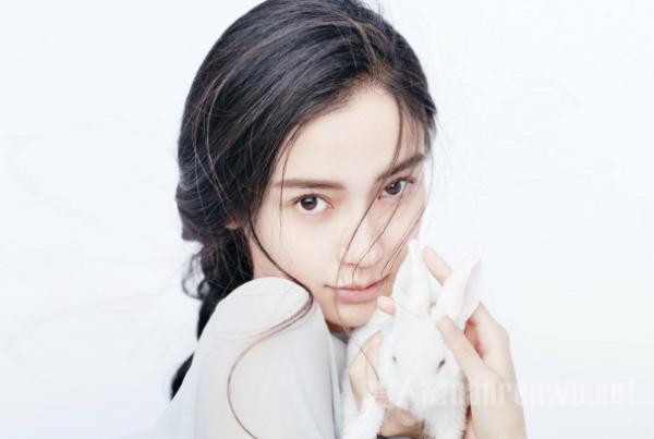 杨颖拍广告帮倒忙 广告词谁设计的？害baby好心办坏事