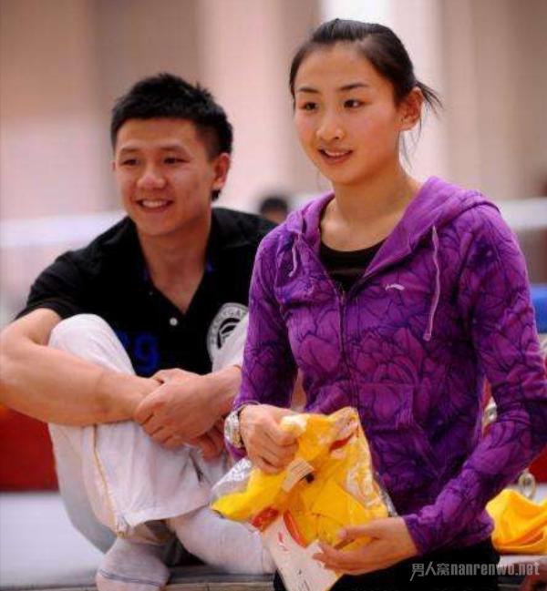 何雯娜参加《我家那闺女》爆情史 体育圈那些