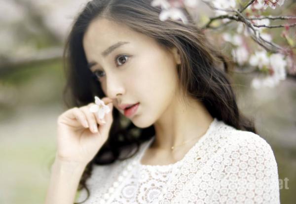 杨颖拍广告帮倒忙 广告词谁设计的？害baby好心办坏事