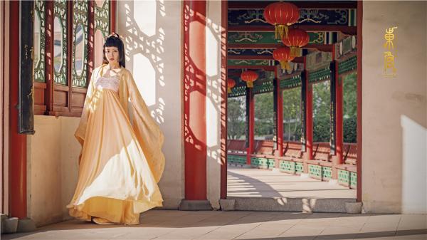 《东宫》寻找角色背后的闪光点 陈星旭彭小苒演技直击人心