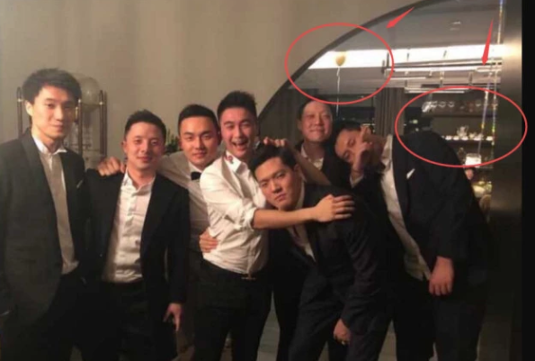 奚梦瑶30岁生日趴现场曝光 何猷君大醉满脸通红超开心