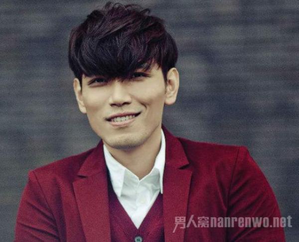 杨宗纬怒怼男主播 男主播跟拍陈冠希 扬言要自