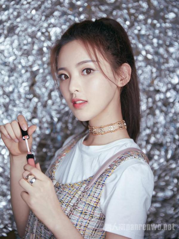 孟美岐资源不如杨超越和吴宣仪！网友：她不是第一名吗？