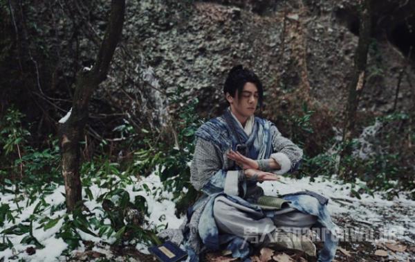 两代张无忌同框 一代男神与小鲜肉 谁更符合你的取向？