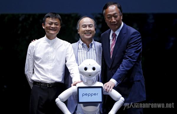 爱因斯坦的名言告诉我们 要奉献 不要只关注能取得什么