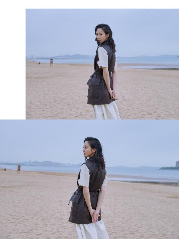 张钧甯海边漫步 洒脱怡人宛如画卷
