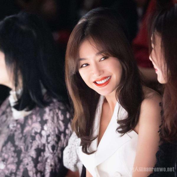 秦岚工作室回应浮粉照 是玻璃心还是秦岚脸真的没法看