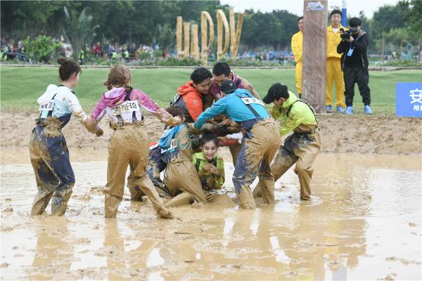 《奔跑吧》跑男团爆发“信任危机” 朱亚文行动诡异成最大“嫌疑人”